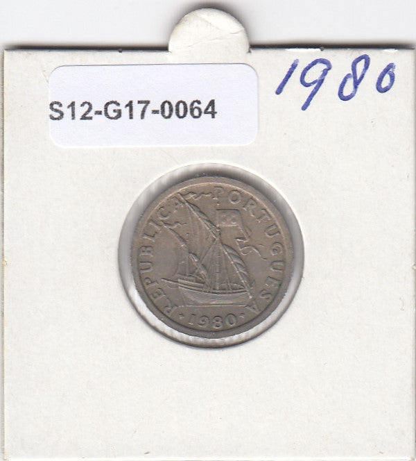 S12-G17-0064 Portugal 2.5 escudos 1980  VF