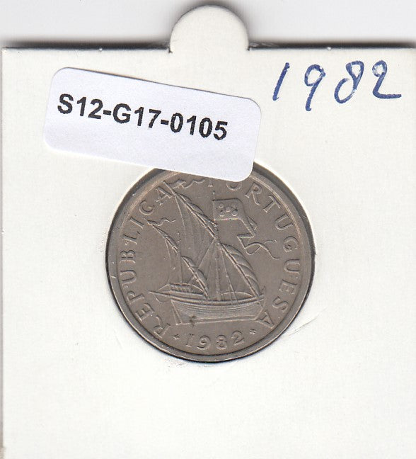 S12-G17-0105 Portugal 5 escudos 1982  VF