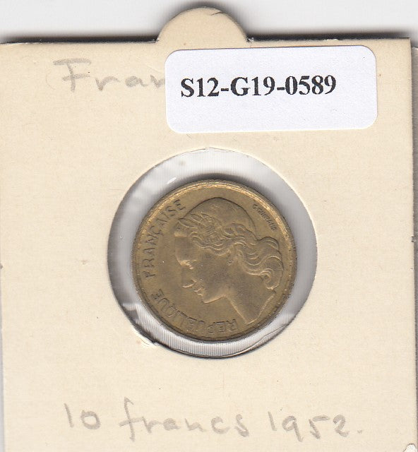 S12-G19-0589 Frankrijk 10 francs 1952  VF/XF KM915