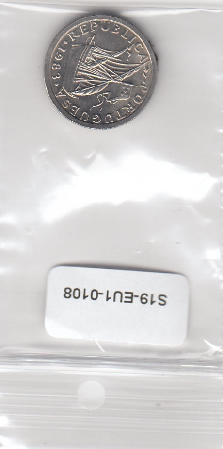 S19-EU1-0108 Portugal 2 1/2 Escudos 1983  KM590 UNC