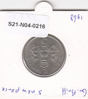 S21-N04-0216 United Kingdom 5 New Pence UNC 1968 KM911