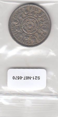 S21-N07-0570 United Kingdom 2 Shillings VF 1956 KM906