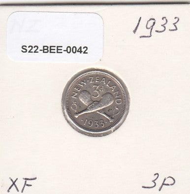 S22-BEE-0042 New Zealand 3 Pence VF+ 1933 KM1