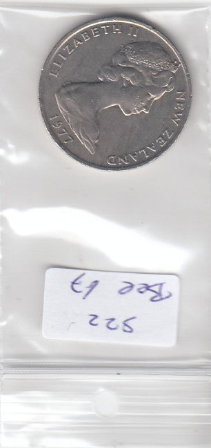 S22-BEE-0067 New Zealand 20 cent VF 1977 KM36.1
