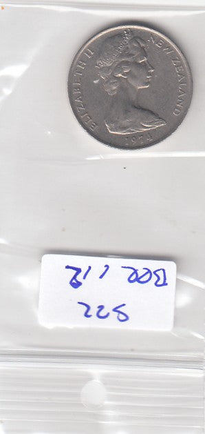 S22-BEE-0112 New Zealand 10 Cent VF 1974 KM41.1