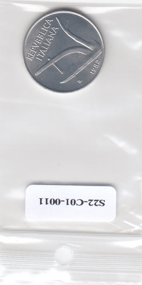 S22-C01-0011-M137 Italië 10 lire UNC 1982 KM93