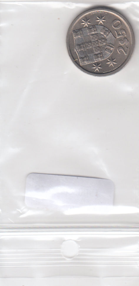 S22-C02-0061-M01 Portugal 2 1/2  escudos UNC 1974 KM590