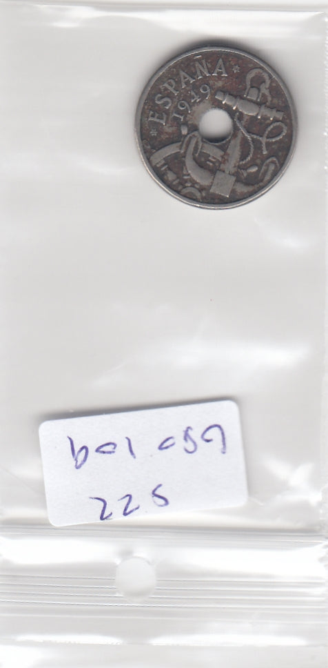S22-GRO-0109 Spain 50 centimos 1949  FI/VF KM777 arronws up