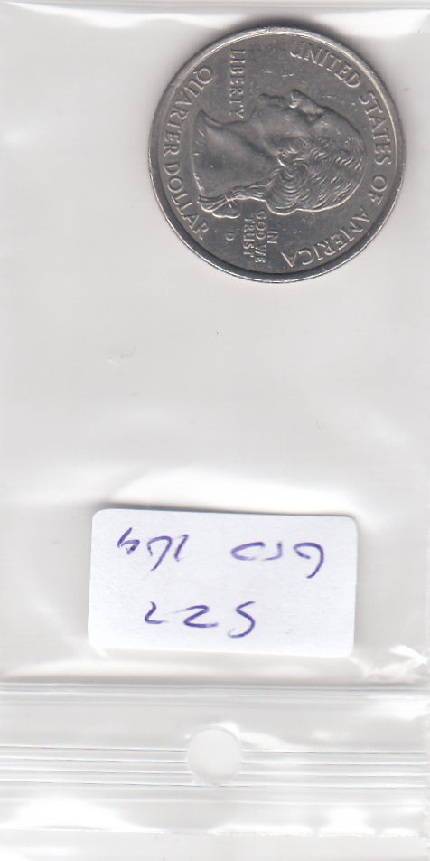S22-GRO-0164 USA quarter 2001 D XF KM320 Rhode Island