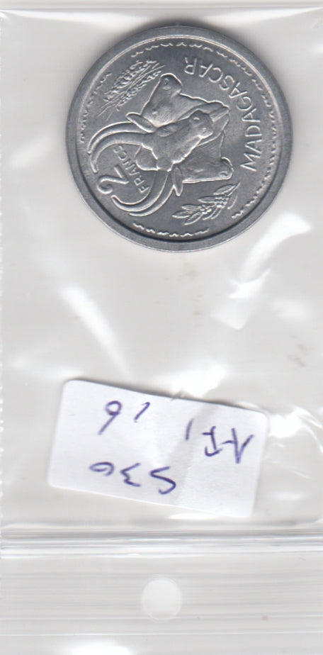 S30-AF1-0016 Madagascar 2 Francs UNC 1948 KM4