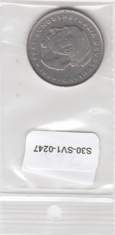 S30-SV1-0247 Germany 2 Mark VF 1970 KM127 G Heuss