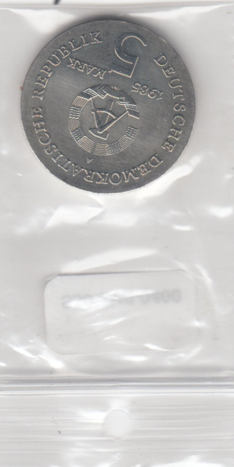 S30-ZWI-0400 Germany-DDR 5 Mark BU 1985 KM104  Death of Caroline Neuber"