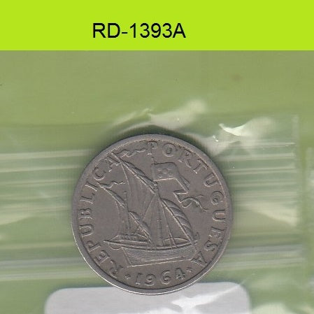 S8-RED-1393 Portugal 2 1/2 ESCUDO 1964 Zf KM590