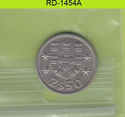 S8-RED-1454 Portugal 2 1/2 ESCUDO 1983  XF KM590